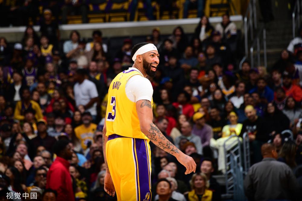 WTT新加坡大满贯:孙颖莎速胜对手取得蛇年开门红2025-02-04.