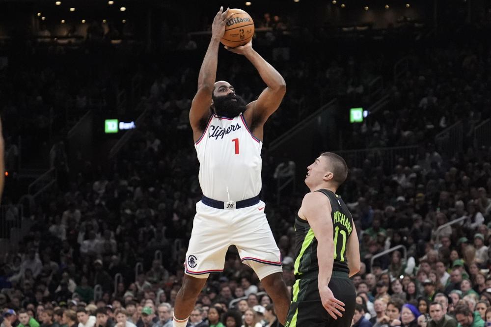 9000万美元争冠拼图!美媒列湖人新目标 2米01前锋将成东契奇最佳搭档