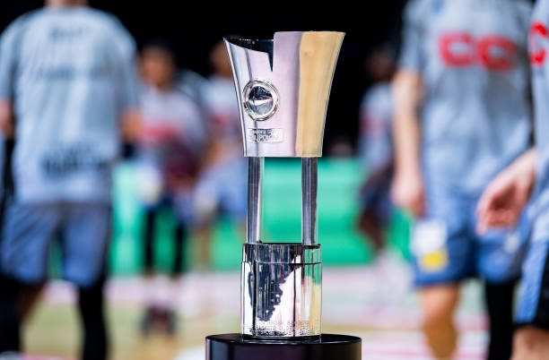 故意蹬踏 故意蹬踏