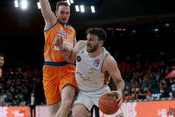 另一方面 另一方面